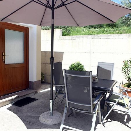Classy Apartment With Garden View Laura Порторож Екстер'єр фото